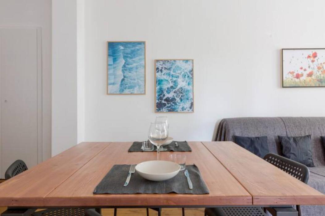 Life & Mico Cosy And Functional Milaan